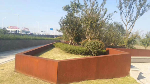 平和耐候钢挡土墙